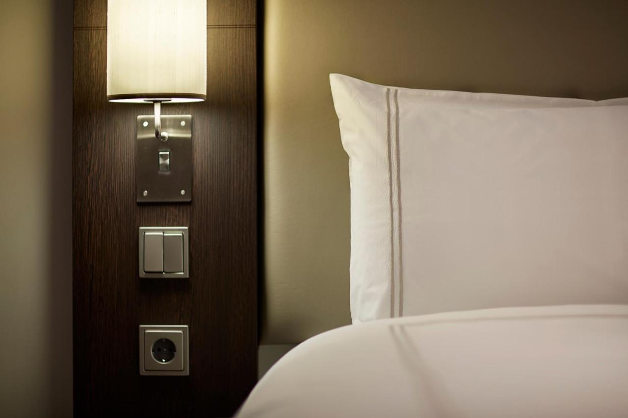 Premier Inn Stuttgart Airport Лайнфельден-Эхтердинген Экстерьер фото