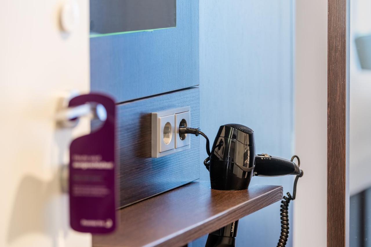 Premier Inn Stuttgart Airport Лайнфельден-Эхтердинген Экстерьер фото